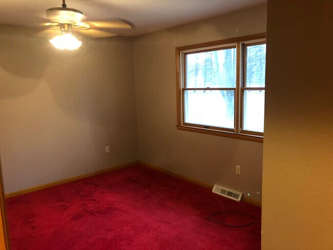 Dormitorio 2 - 3660 N Mccord Rd