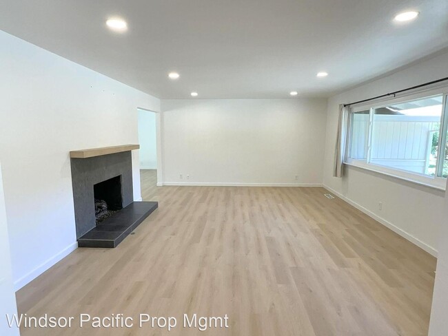 Building Photo - 4 br, 2 bath House - 1294 Candy Court