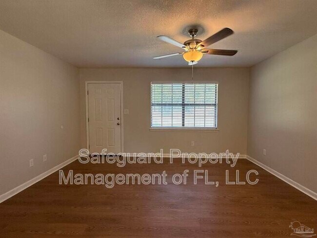 Foto del edificio - 4183 Ravenwood Dr