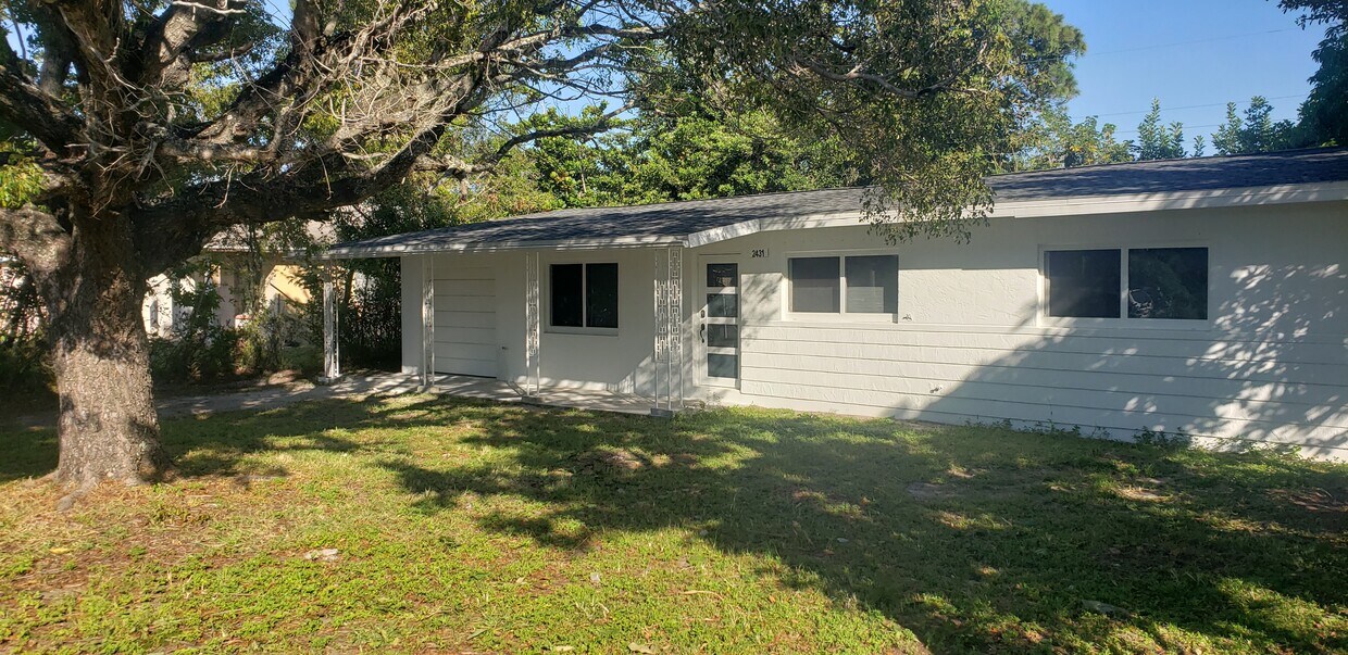 Primary Photo - 2431 Welch St