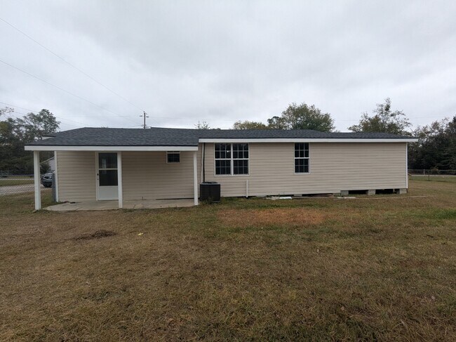 Foto del edificio - 202 Underwood Dr