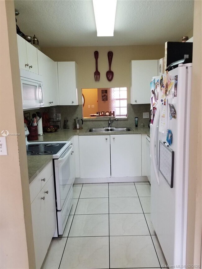 Foto del edificio - 14303 SW 96th St