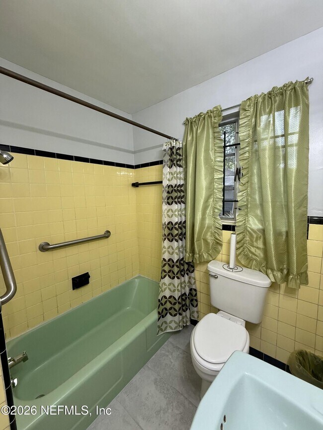 Foto del edificio - 1071 Reiman St