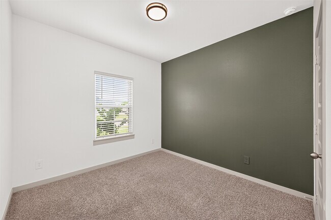 Foto del edificio - 3206 Langley Bnd Ln