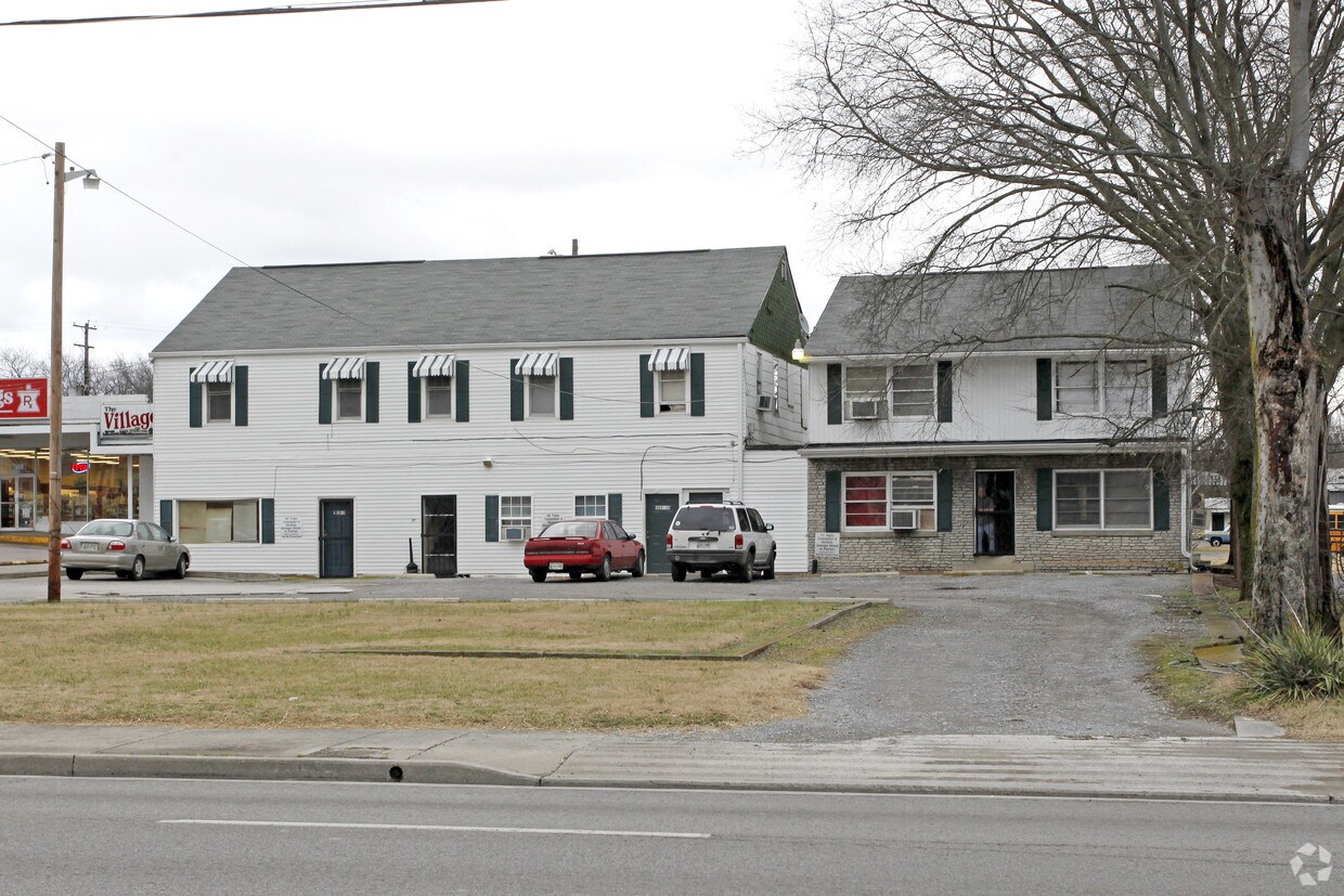 Building Photo - 301-305 N Cumberland St