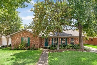 Building Photo - 7215 Alderney Dr