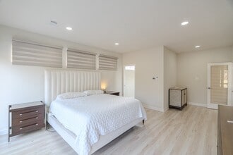 Building Photo - 6510 Sussex Ct