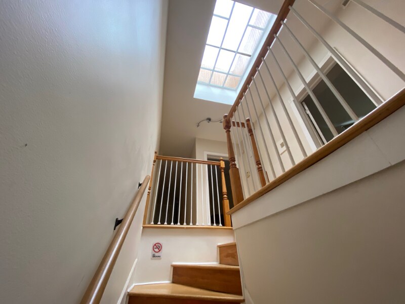 Foto principal - 616 E 50th Pl