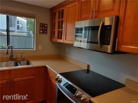 Building Photo - 3 br, 2 bath House - 616 Brookview Way # 64