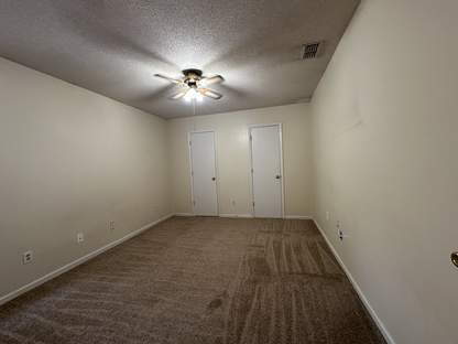 Foto del edificio - 219 Wedgewood Dr