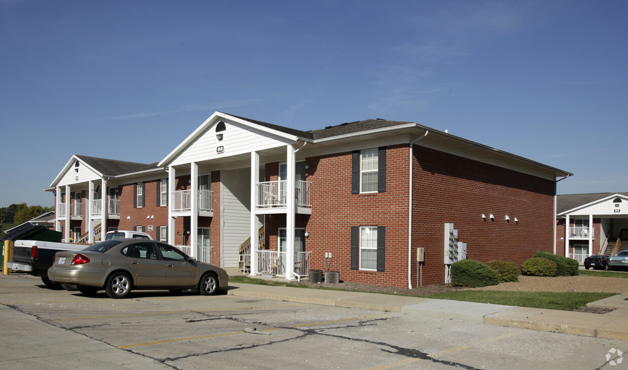 Primary Photo - Troy Villa & Gateway Apartments