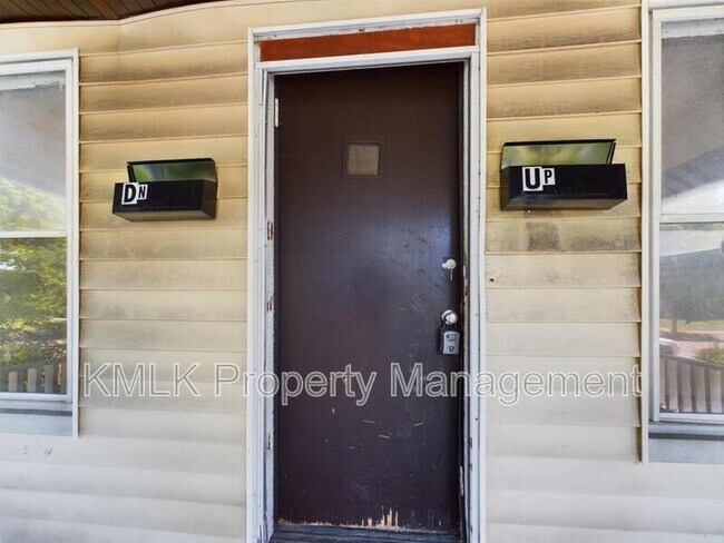 Foto del edificio - 2997 E 128th St