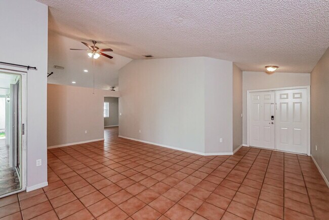 Foto del edificio - 3370 NW 78th Ave