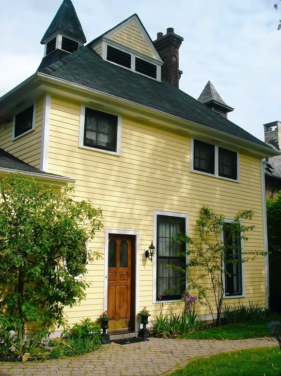 Primary Photo - 1632 Sheridan Rd