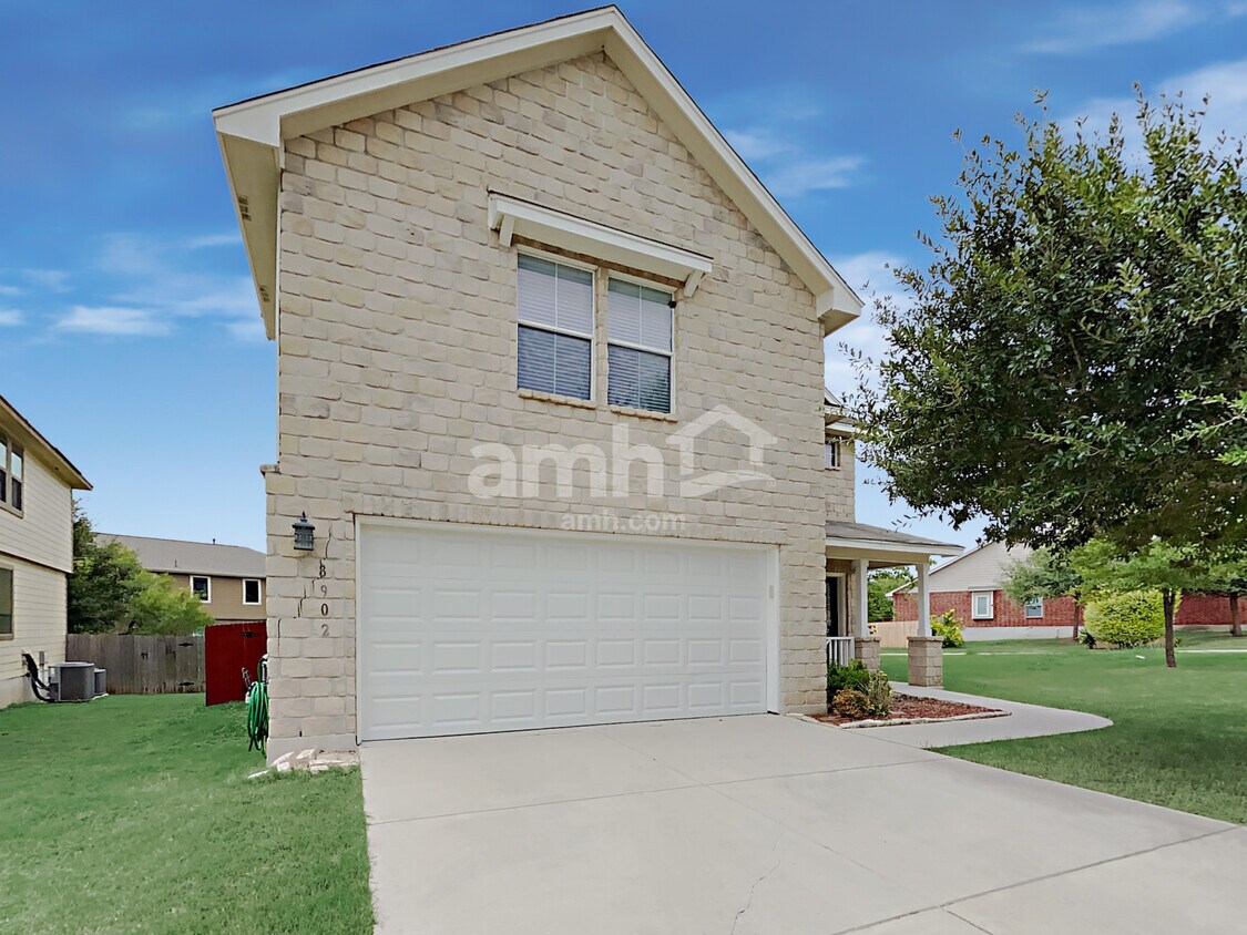 Foto principal - 8902 Olmstead Park
