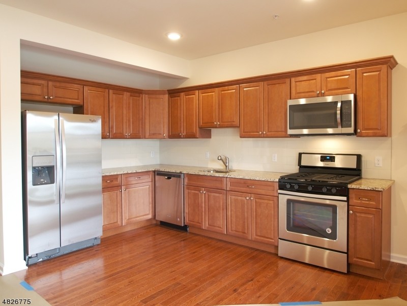 Foto principal - 66 Belmont Ave