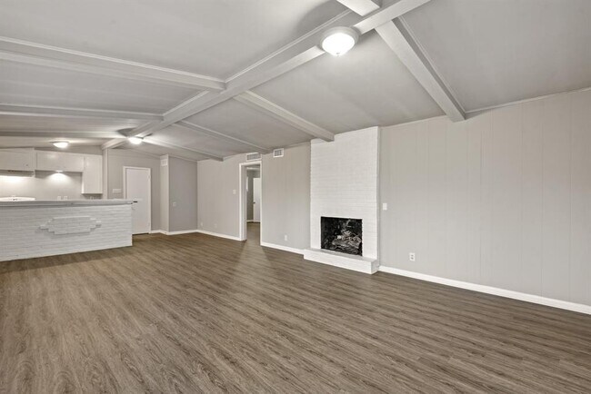 Building Photo - 306 Broad Ripple Dr
