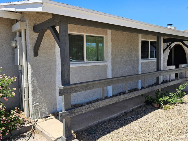 Foto del edificio - 8702 W Pinnacle Peak Rd