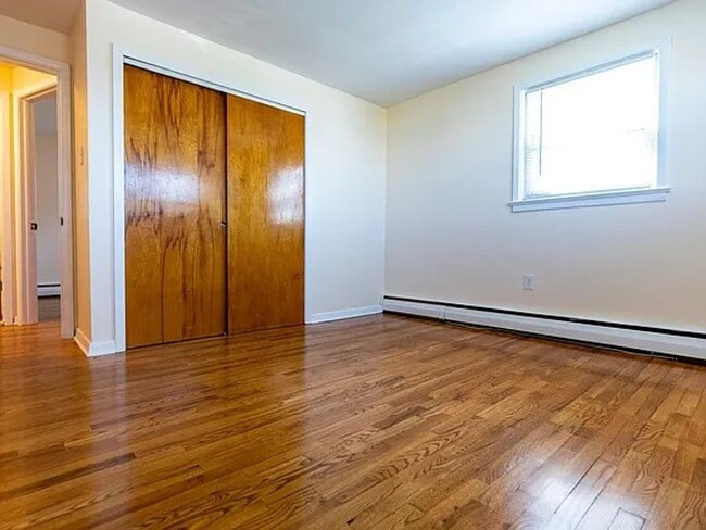 Foto del edificio - 1316 E Highland St