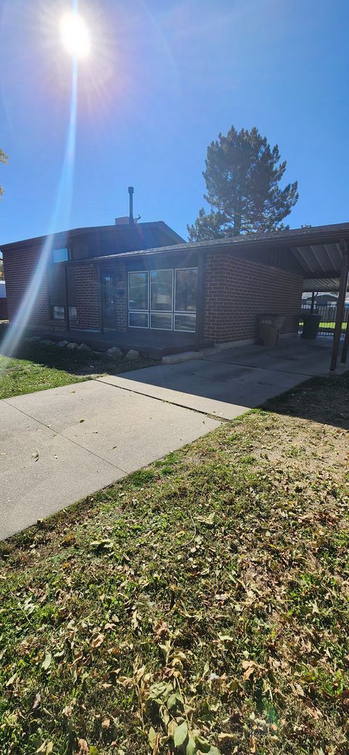 Foto del edificio - Beautiful Updated 4 Bedroom Home with Large Fenced Yard!