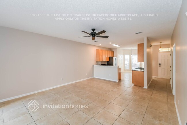 Building Photo - 325 Pecan Grove Dr