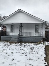 Building Photo - 2109 Harding Ave