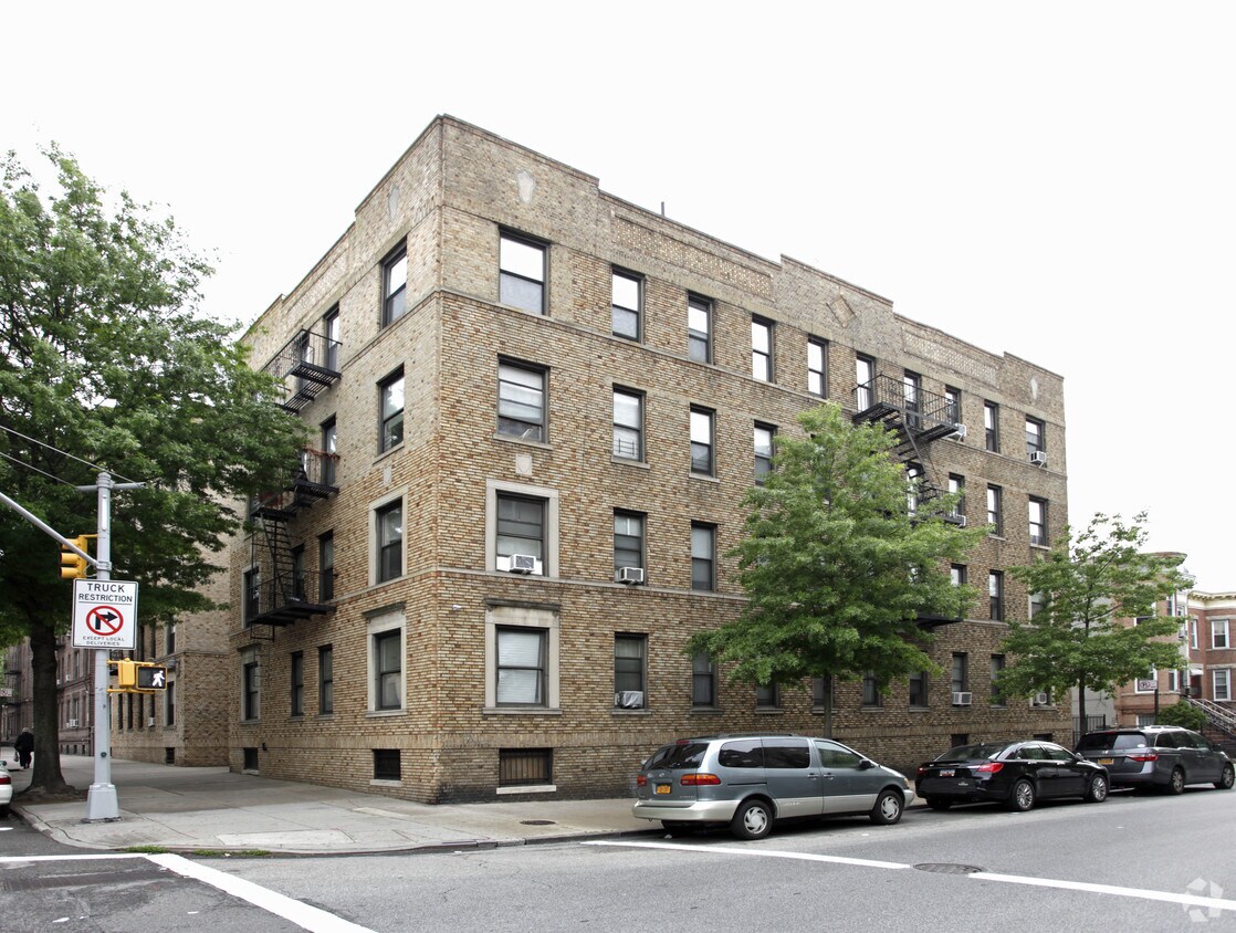 Building Photo - 7123 4th Ave