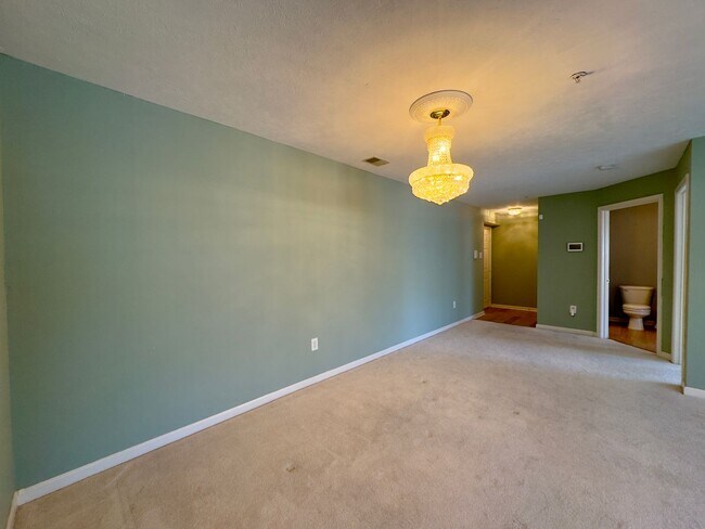 Foto del edificio - Charming 2 Bedroom/2 Bathroom Unit Apartment with In-Unit Laundry in Owings Mills, MD!