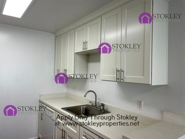 Building Photo - Stokley Properties Presents 2036 Sierra Rd...