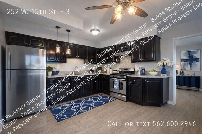 Foto del edificio - 252 W 15th St