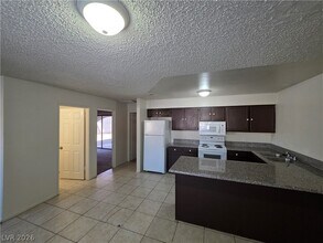 Building Photo - 873 Mantis Way