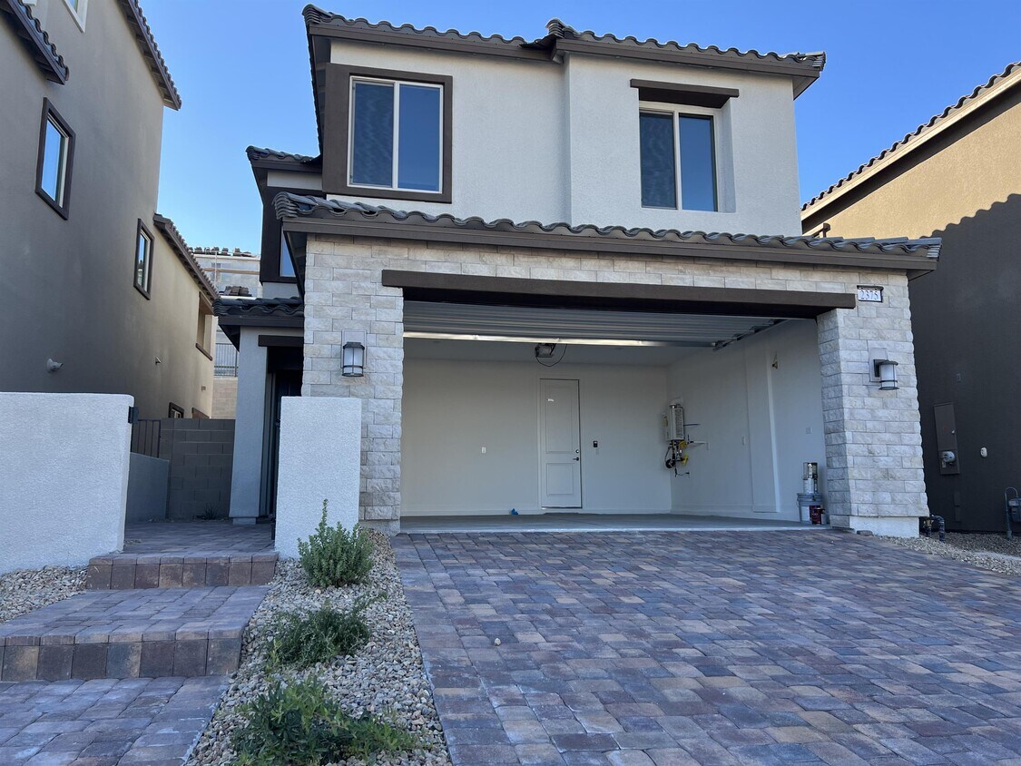 2375 Ridgeline Wash St, Las Vegas, NV 89138 House for Rent in Las