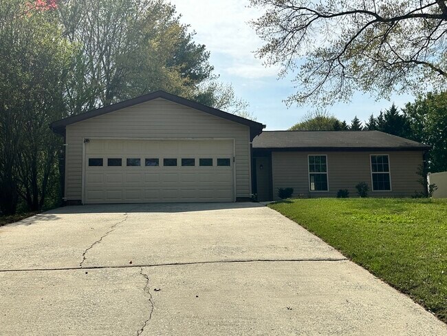 Building Photo - 11539 5 Cedars Rd