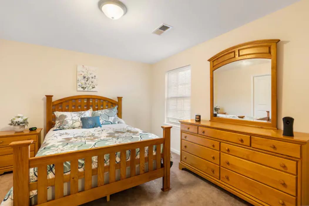 798 South St Unit APT 4, Highland, NY 12528 Apartments in Highland