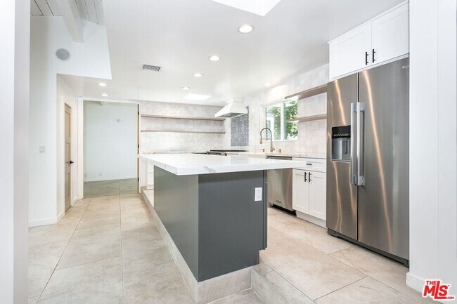 Foto del edificio - 16733 Oak View Dr