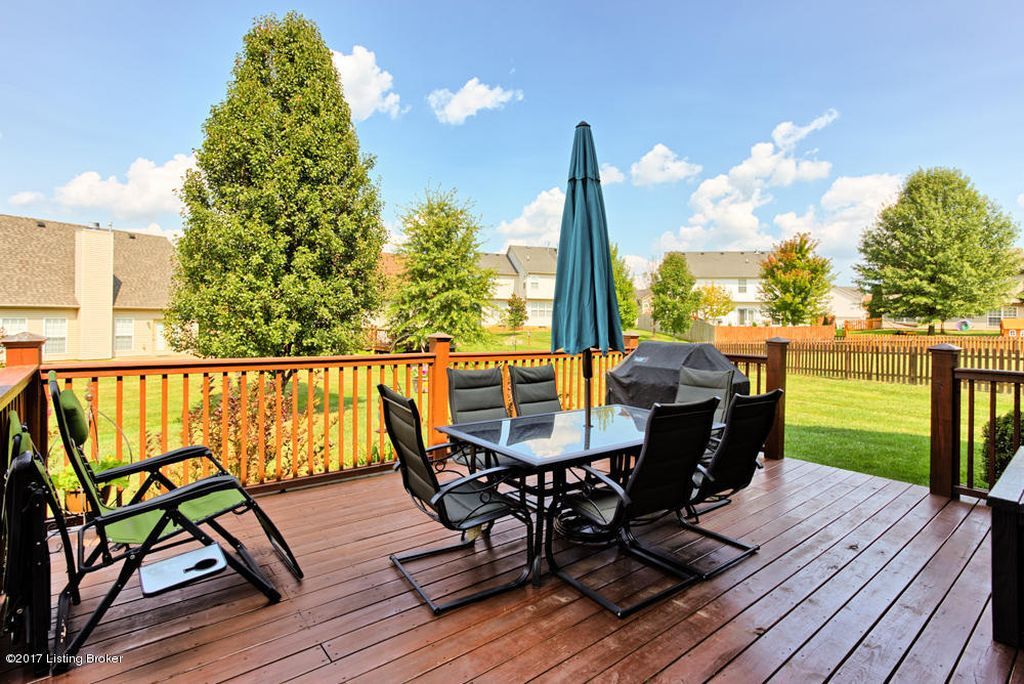 Large Backyard - 9217 Eminence Ct