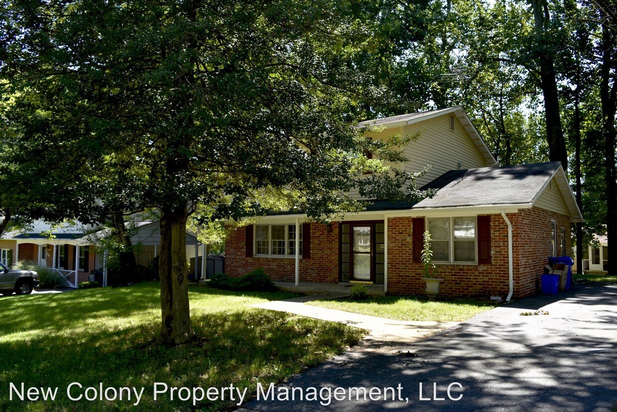 Primary Photo - 1305 Gresham Rd