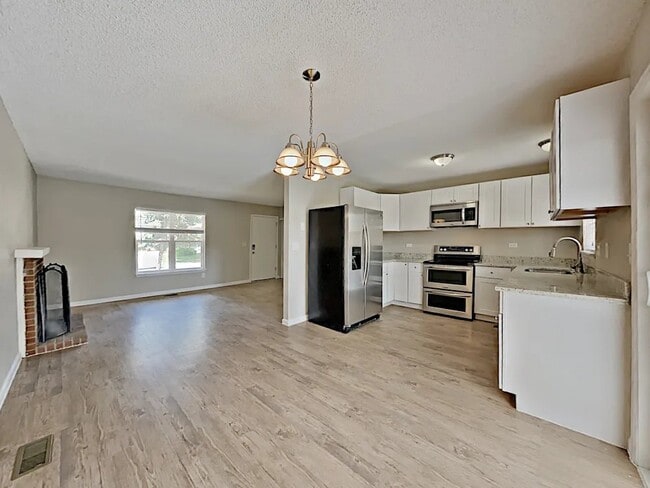 Building Photo - 4184 S Ouray Way