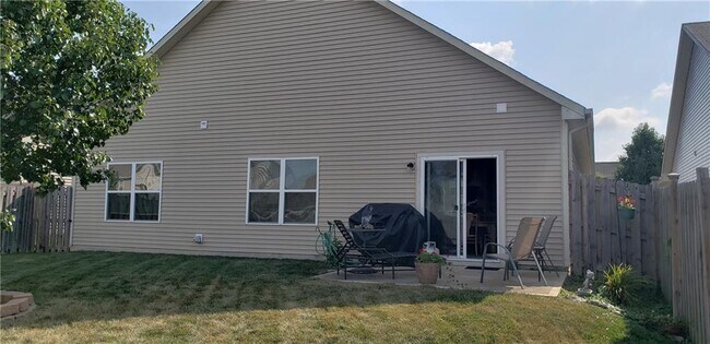 Building Photo - 16982 S Burntwood Way