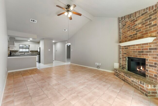 Foto del edificio - 1010 E Red Cedar Cir