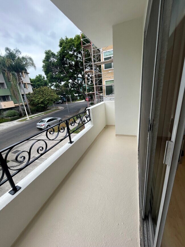 Foto del edificio - 1608 S Bentley Ave