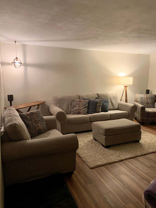 Foto del edificio - 1285 Green Acres Ln
