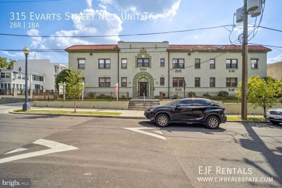 Photo - 315 Evarts Street NE-Unit T6