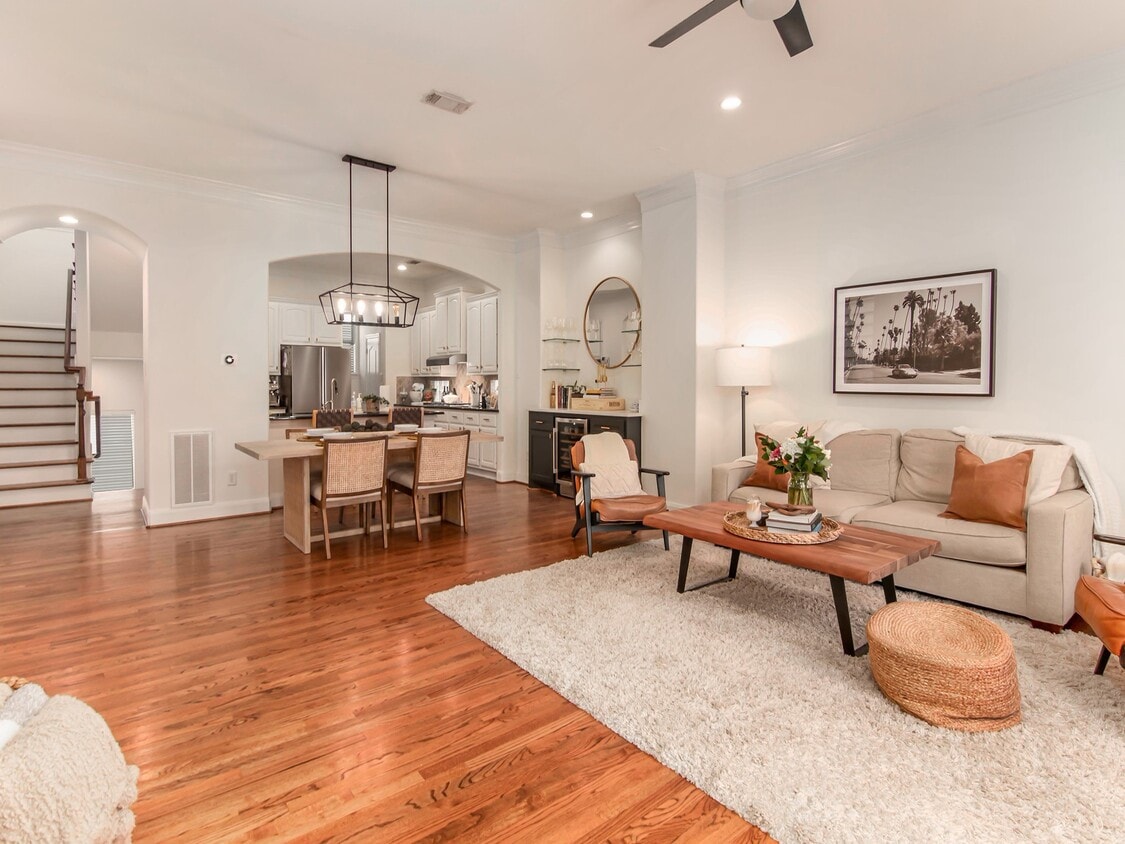 Foto principal - 4133 Dickson St