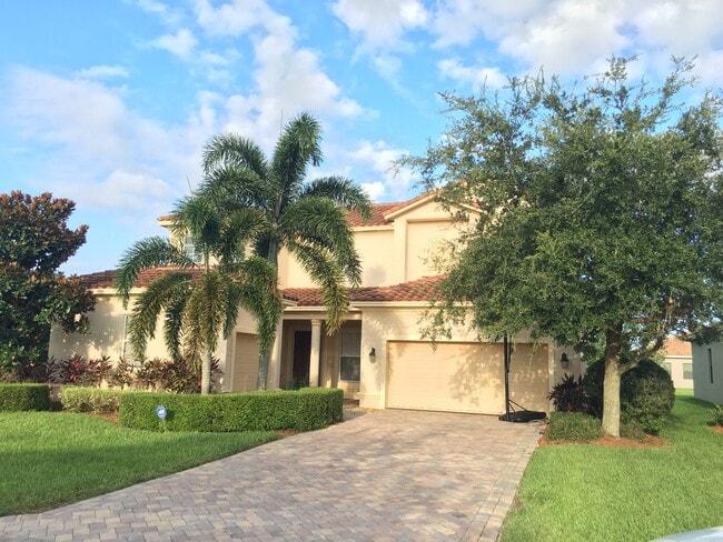 Building Photo - 5590 53rd Ave