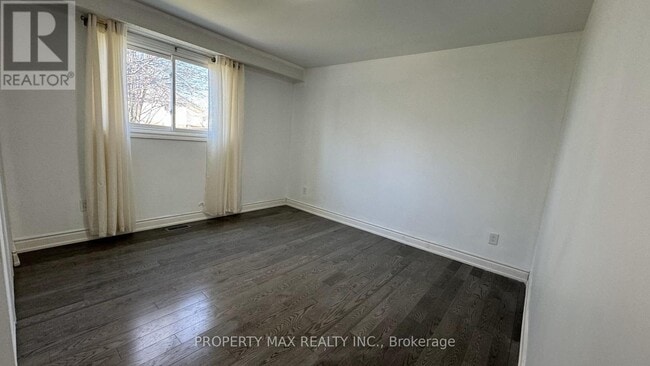 Building Photo - 30 Glenabbey Dr