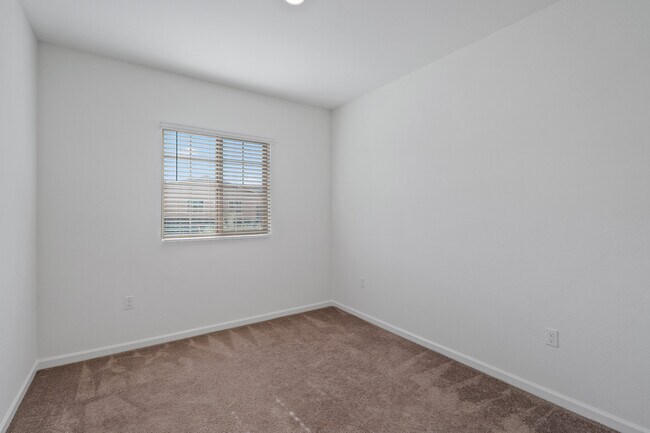 Foto del edificio - 12691 Thorntonhall Dr