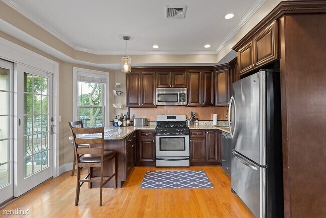 Building Photo - 2 br, 2 bath Condo - 24 Mill St Apt 2
