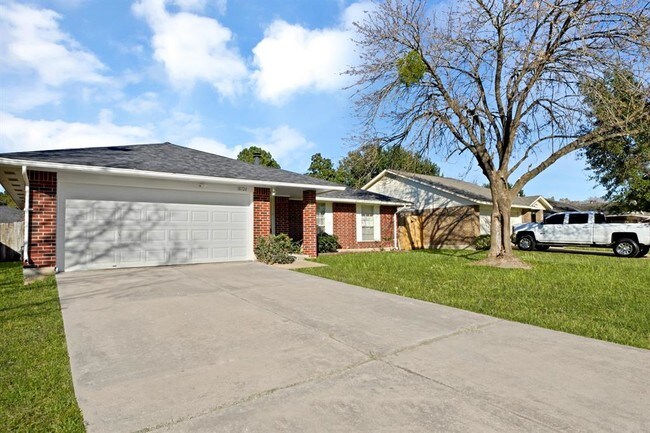 Building Photo - 18726 Parfield Ln