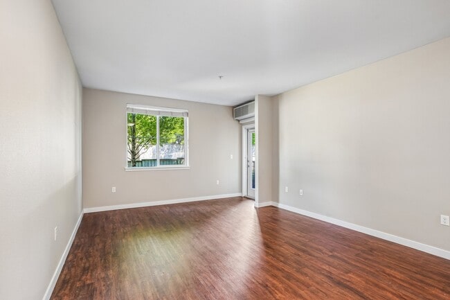 The River Living Room - Stevens Creek Apartments